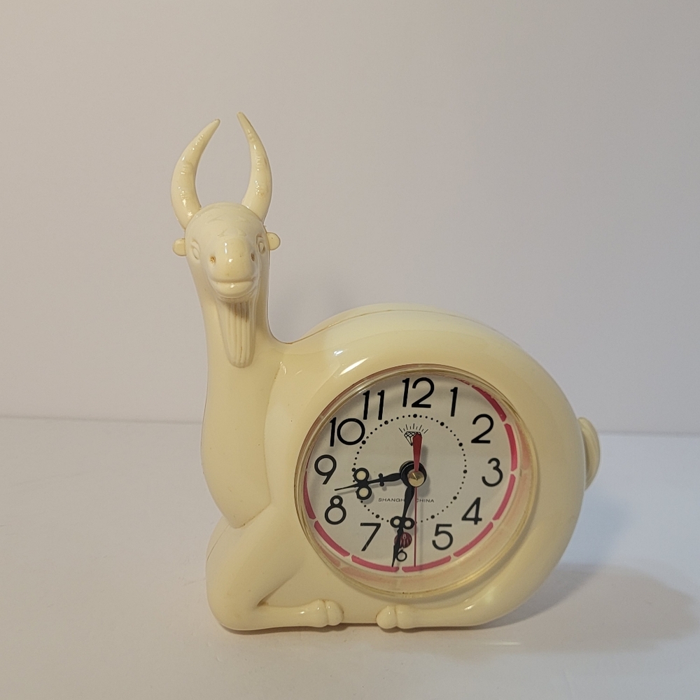 Vintage Shanghai China‎ Mountain Goat Animal Shaped Diamond Alarm Clock